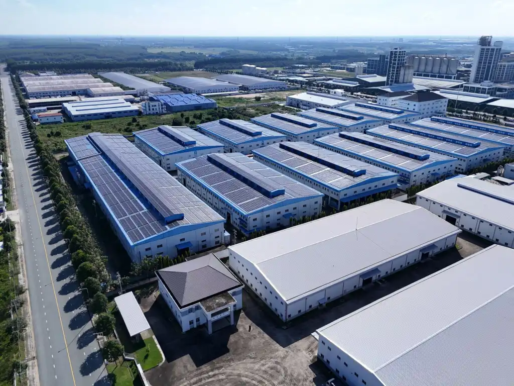 2024年杭州沫彩服饰春夏连衣裙面料工艺与版型设计解析