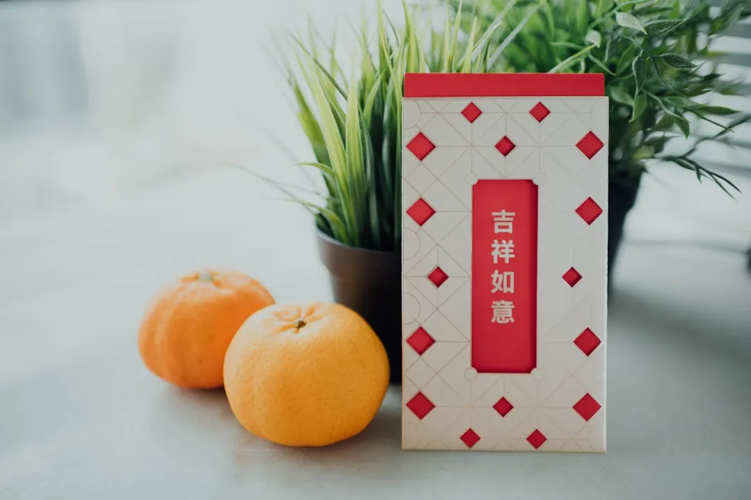 风衣面料工艺升级指南：如何通过品质管控提升四季女装批发竞争力